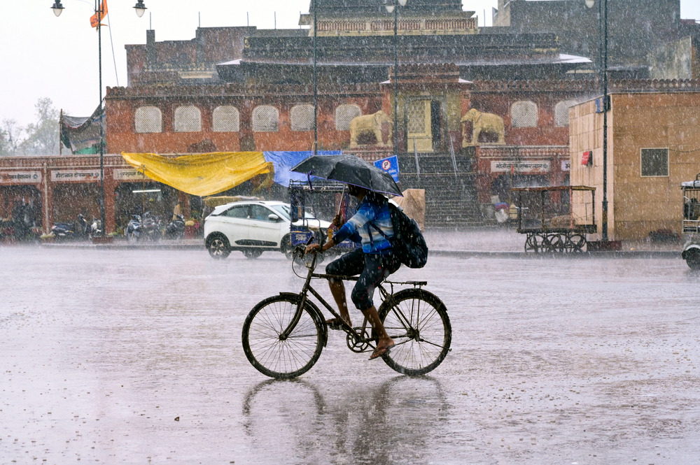 IMD Issues Yellow Alert for Nine Rajasthan Districts; Rain, Thunderstorms Forecast