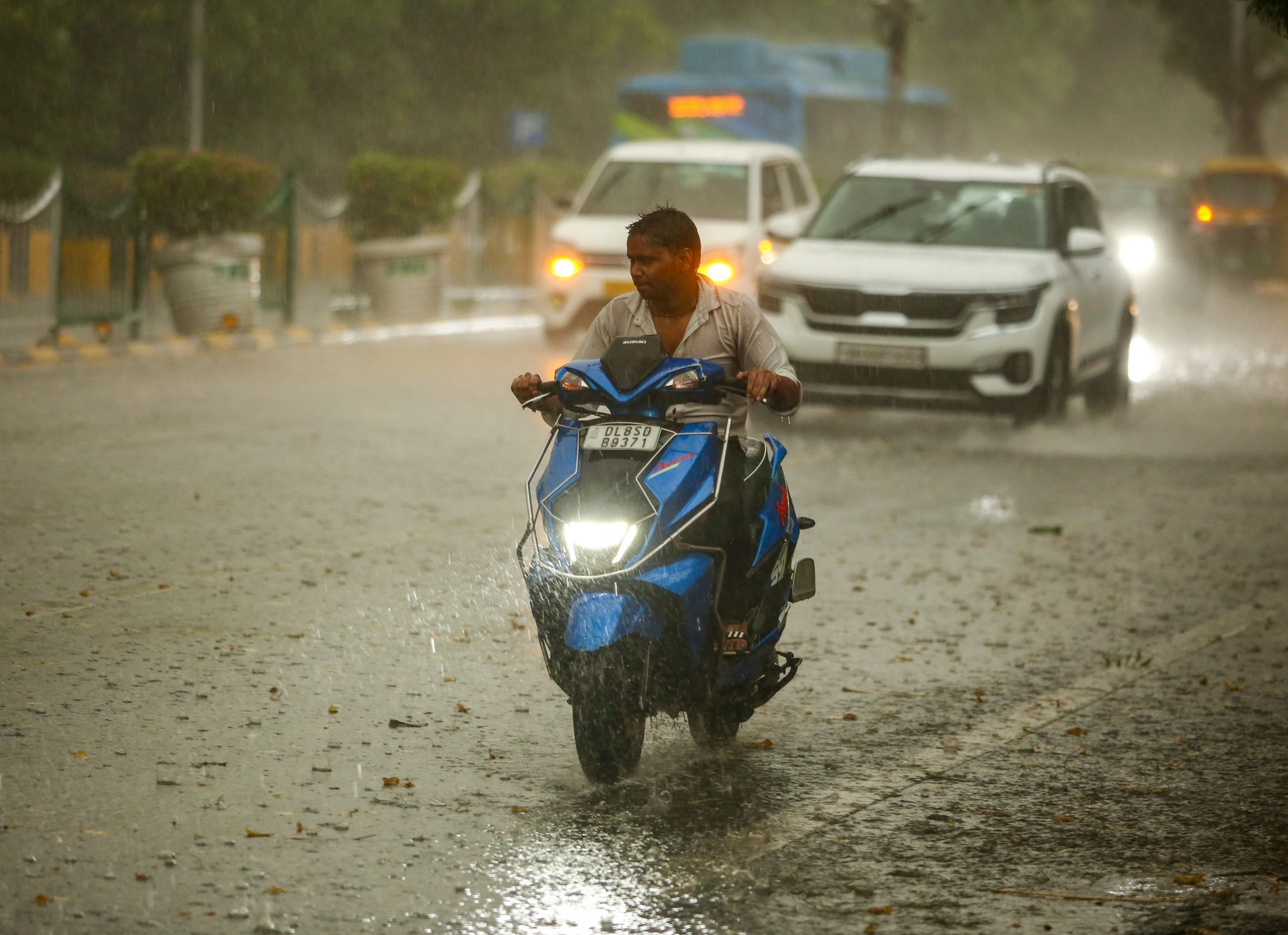 Delhi-NCR may get break from intense heat as IMD predicts rain, thunderstorms