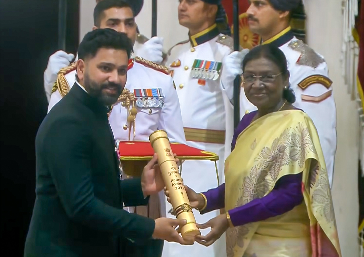 Rohit Sharma receives prestigious Padma Shri Award from President Droupadi Murmu