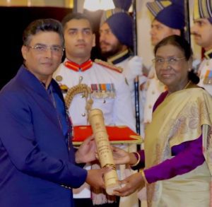 R. Madhavan dedicates his Padma Shri to the ‘magic of cinema’