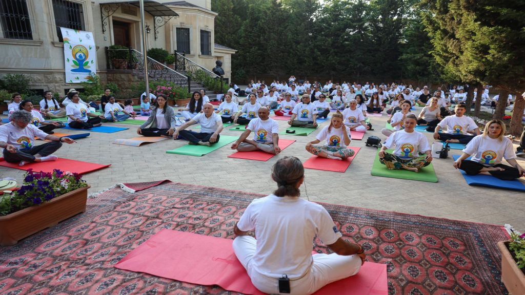 Azerbaijan-Baku-yoga-3