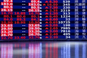 Asia shares shaky as oil climbs, earnings loom