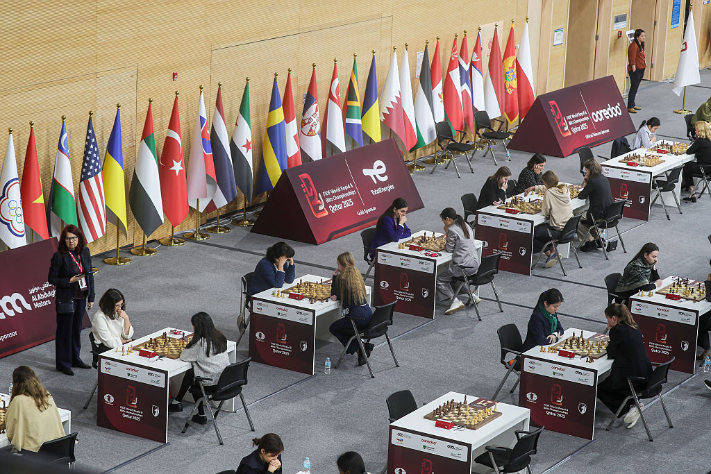 World chess body suspends Russia but dispute may not be over