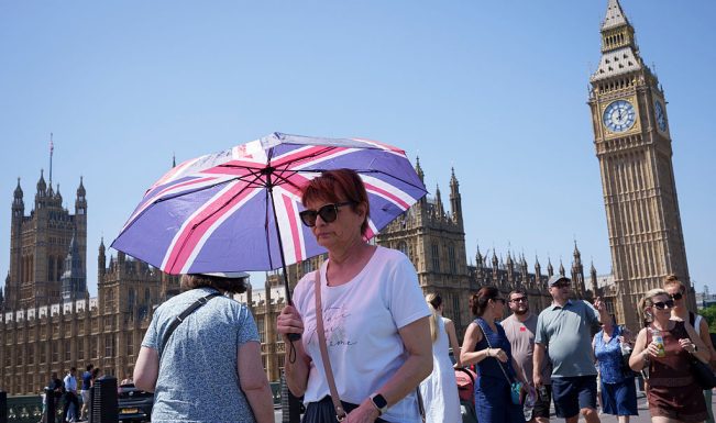 UK temperature seen breaking June record as heatwave spreads