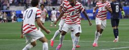 US thrash Paraguay in LA to launch home World Cup in style