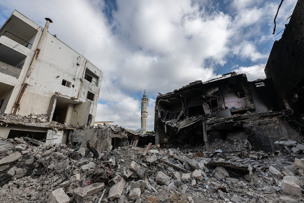 Fresh U.S.-Iran Strikes Deepen West Asia Crisis as Fragile Truce Collapses