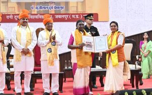 President Murmu urges students to use education for nation-building at Rani Durgavati University convocation