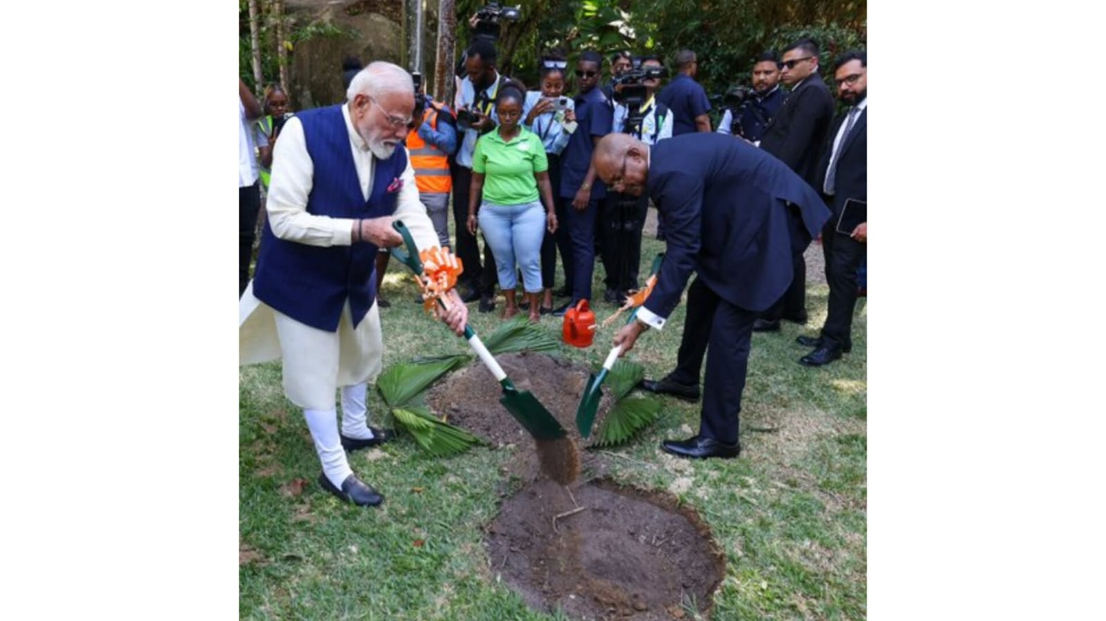 PM Modi visits Seychelles National Botanical Garden, meets world’s oldest living land animal