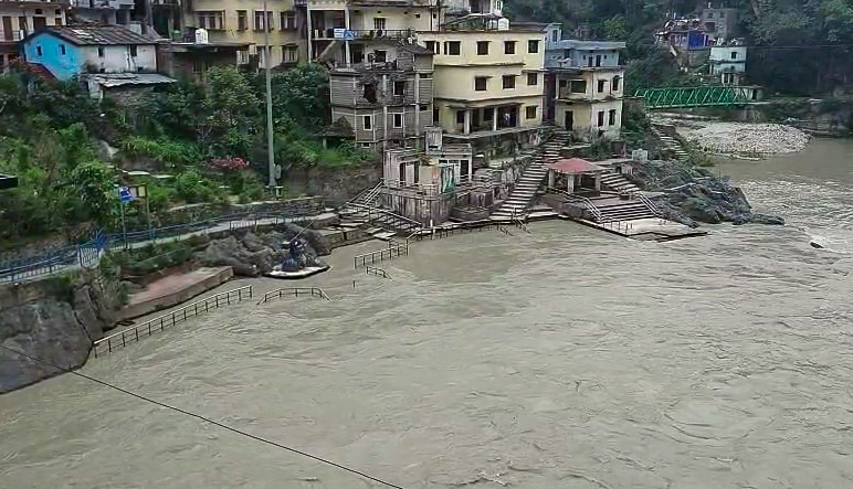 DDMO alerts system activated as water level nears warning mark in Rudraprayag amid heavy rainfall