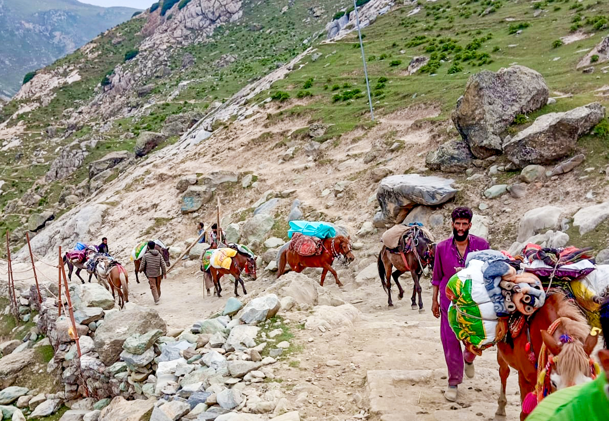 Amarnath Yatra 2026: Pilgrims arrive in Srinagar as registration, RFID process begins in Jammu