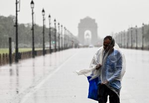 Heavy rain disrupts flight operations in Delhi, Mumbai; airlines issue advisories