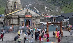 Kedarnath Yatra continues as rain eases; IMD issues orange alert for Uttarakhand