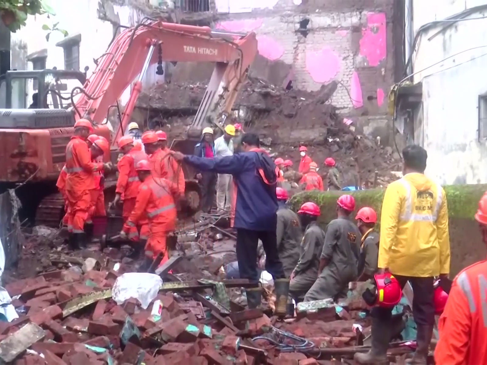 Bhiwandi building collapse: Death toll rises to 9; PM announces ex gratia for victims’ families