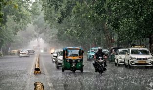 IMD issues heavy rain alert for 15 states; Himachal, J&K brace for intense monsoon spell