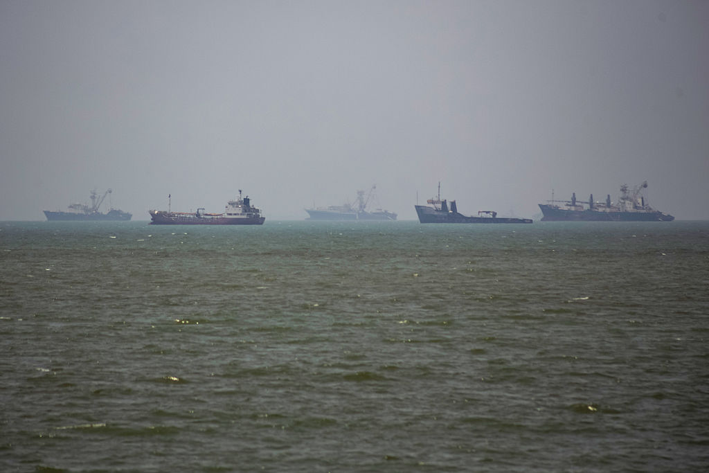 Hormuz traffic slows to multi-week low as renewed US, Iran strikes raise safety risk