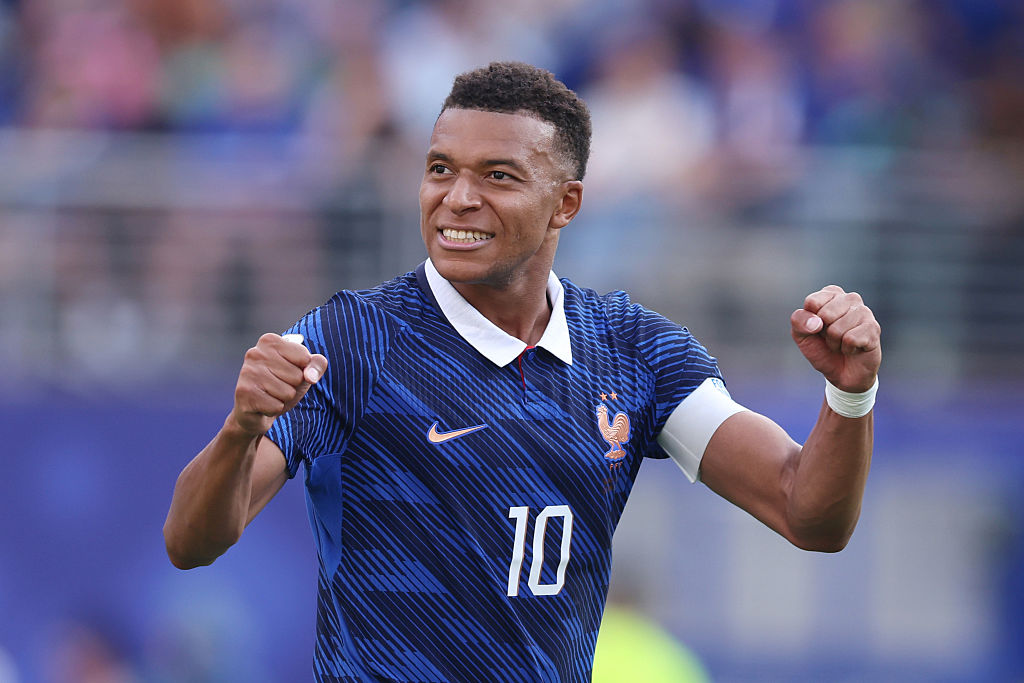 Mbappe uncorks France as Sweden are swept aside in Champagne World Cup show