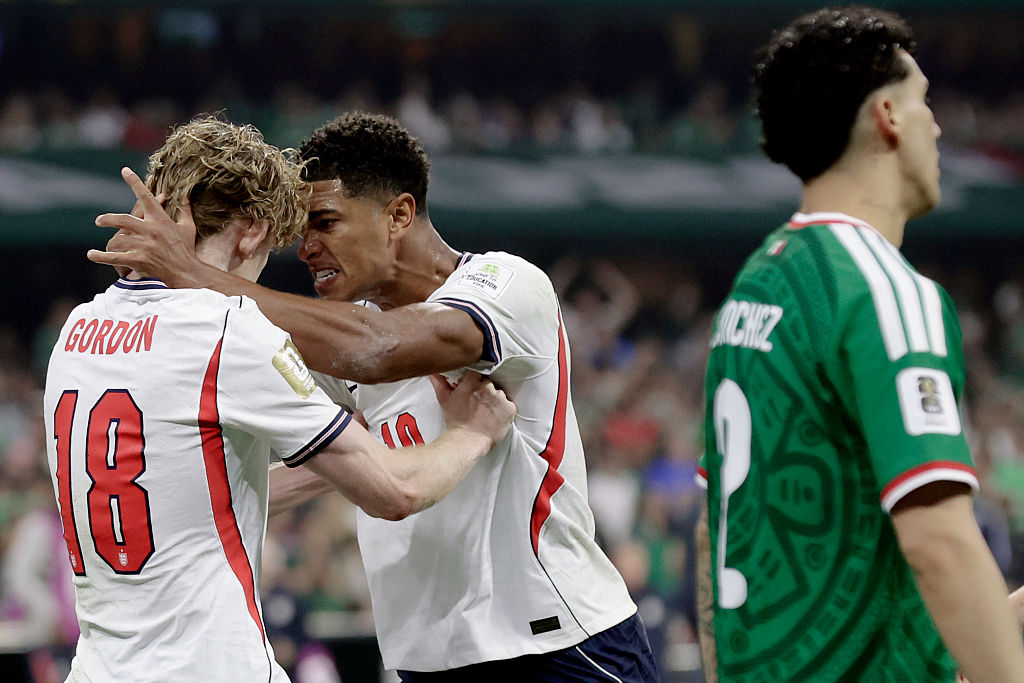 Bellingham brace helps 10-man England edge Mexico 3-2 to reach World Cup quarter-finals