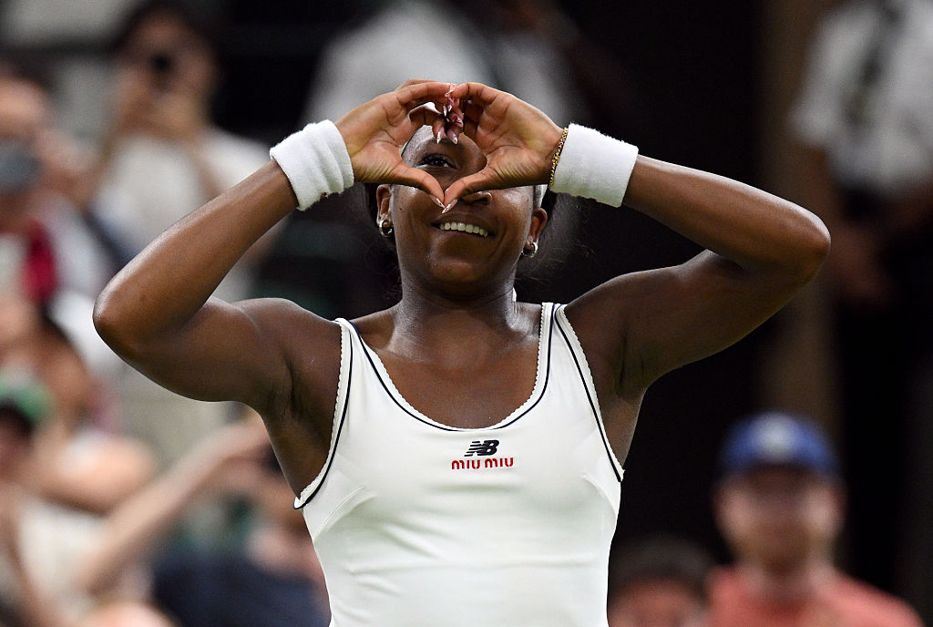 Gauff beats Bencic and a curfew to reach first Wimbledon quarters