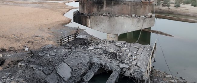 Iran and US widen attacks, raising fears for Gulf shipping and water supplies
