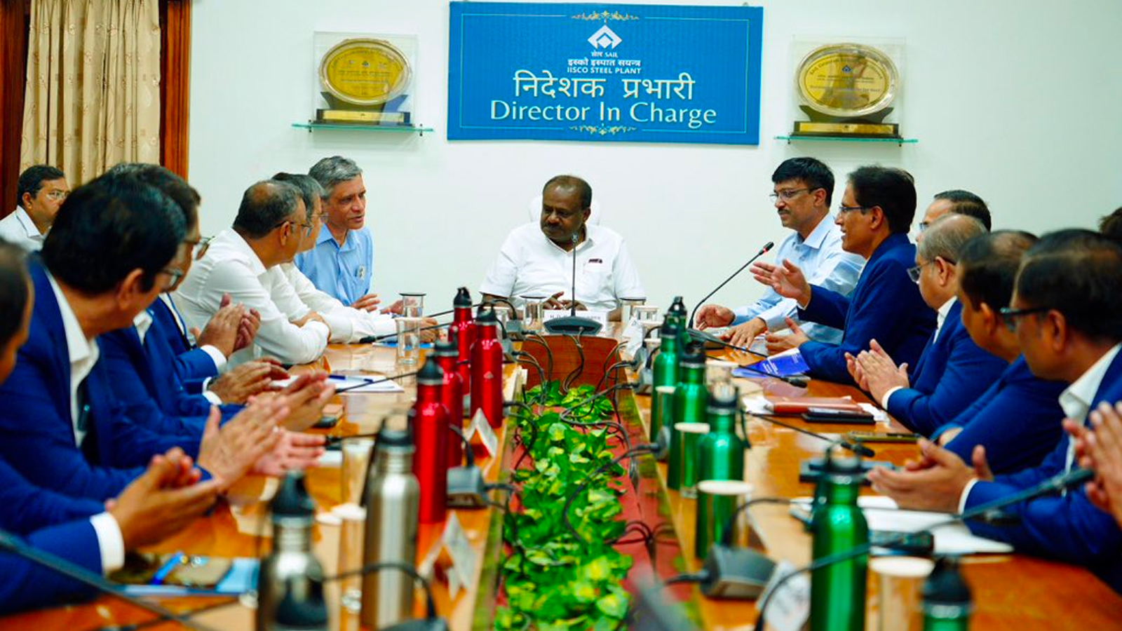 H.D. Kumaraswamy reviews IISCO expansion projects, inaugurates water reservoir in West Bengal