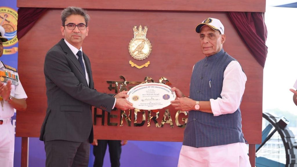 INS-Mahendragiri-rajnath-3