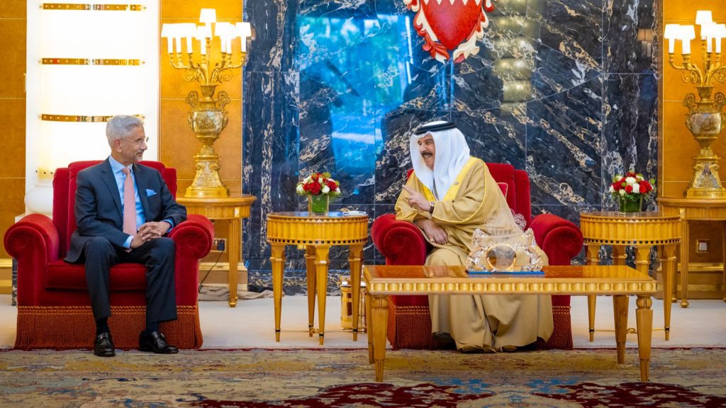Jaishankar-Bahrain-king