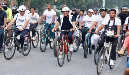 Mansukh Mandaviya leads nationwide 80th edition of Fit India Sundays on Cycle, calls for one hour of daily fitness