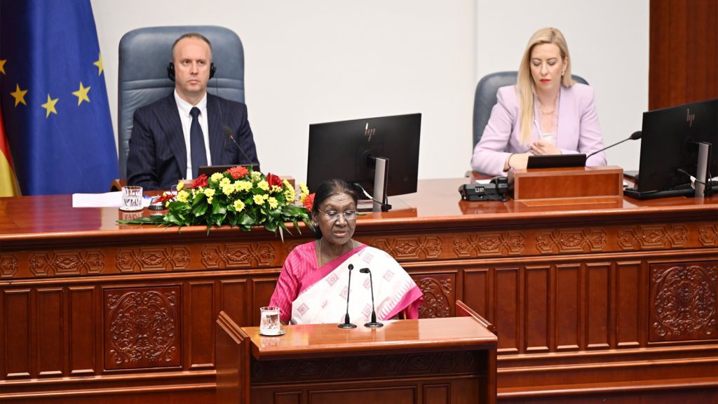 Murmu-Macedonia-assembly-3