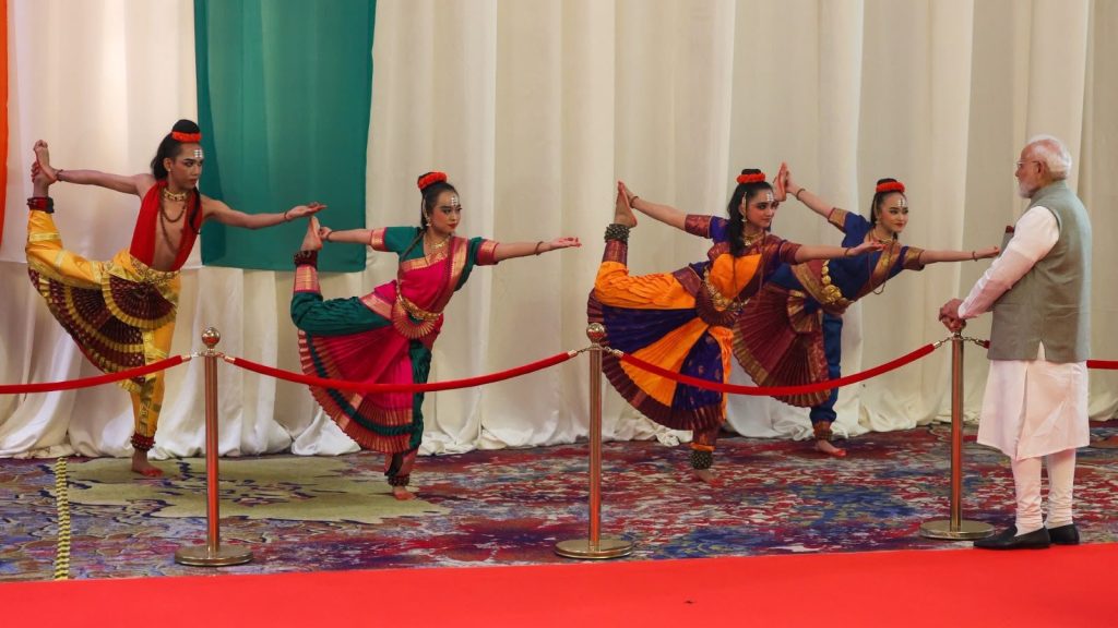 PM-Modi-culture-5
