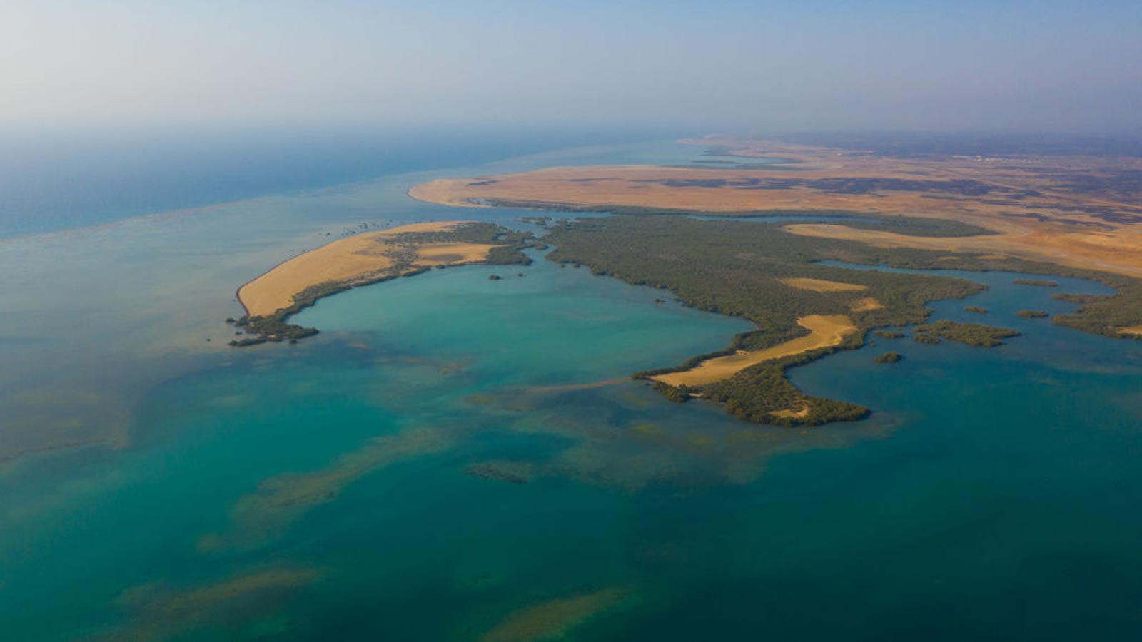 Iran war spreads to Red Sea and Caspian, Gulf quiet as US forgoes strikes