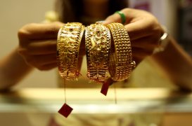 Gold rises Rs 264 to Rs 1.58 lakh/10g on weak US dollar
