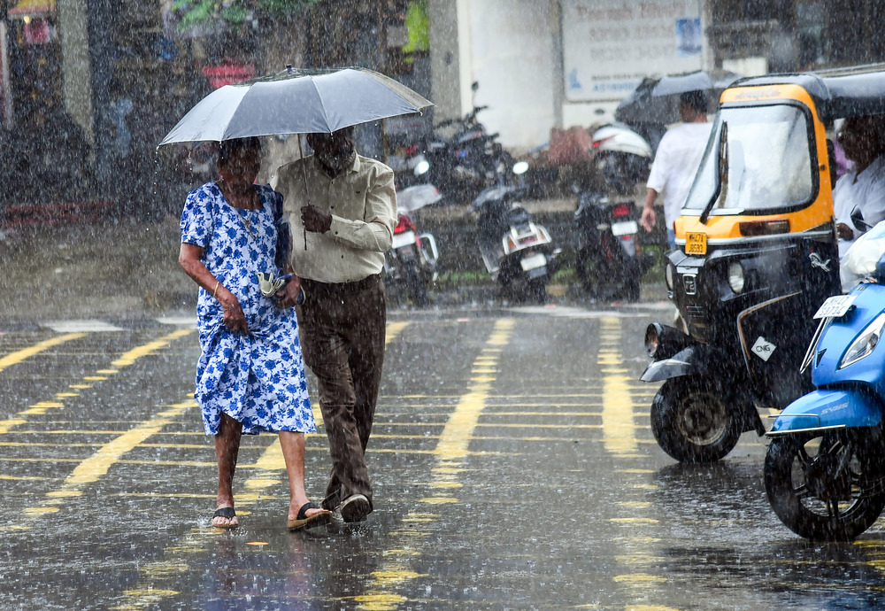 Incessant rain pours misery on Kolkata, adjoining areas; waterlogging, traffic snarls disrupt life