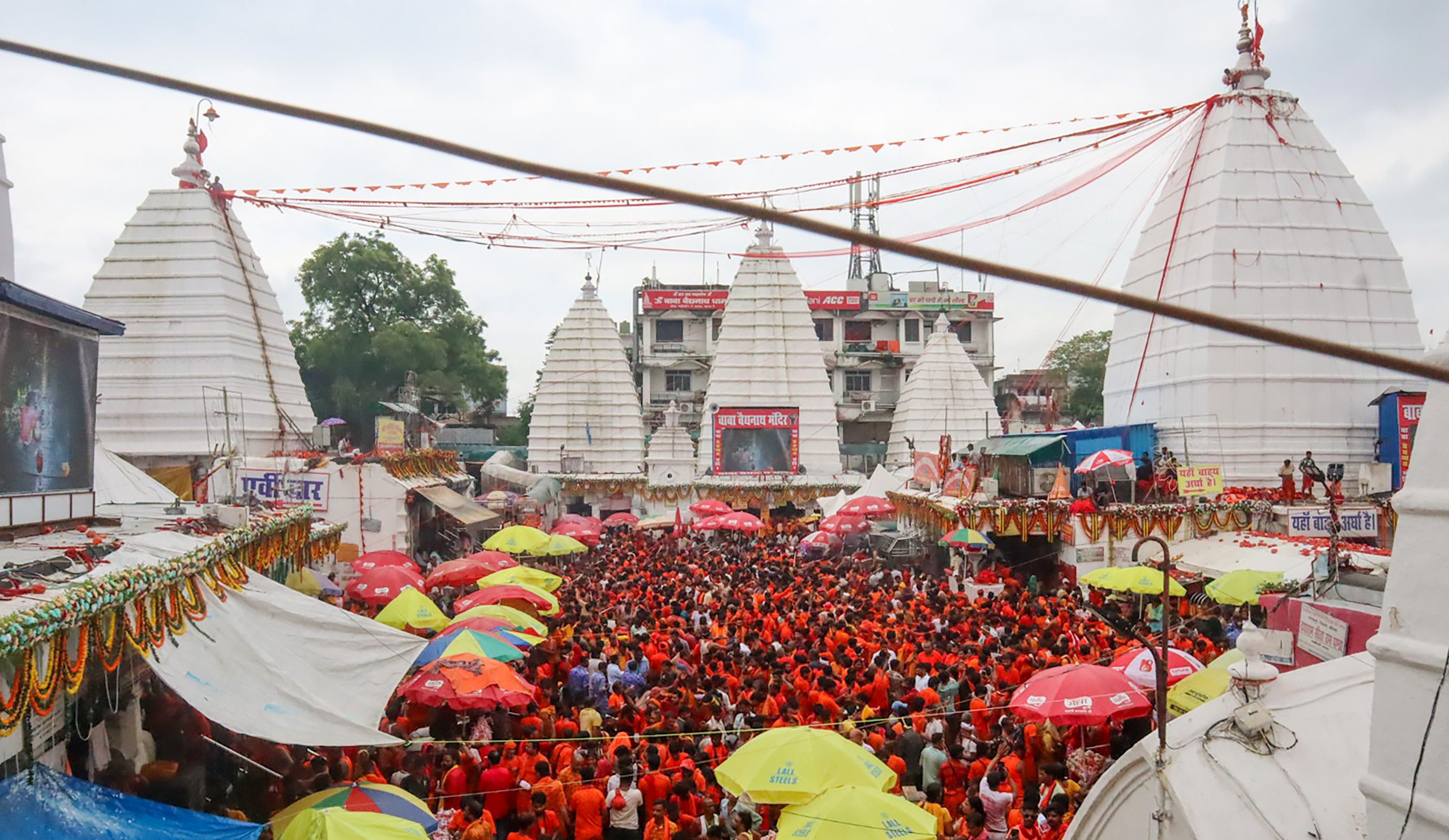 Devotion surges in Deoghar on final Shravan Somwar; over three lakh devotees expected