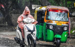 Delhi likely to receive rain on Raksha Bandhan; dry spell forecast from August 29