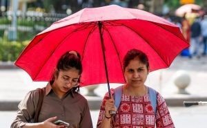 Delhi-NCR to remain hot with hazy sunshine; rain alert issued for 21 states
