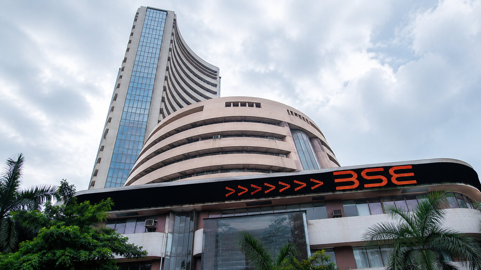 Sensex, Nifty end lower as Iran-Hormuz tensions weigh on investor sentiment