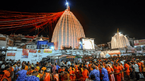Devotees throng Baba Baidyanath Dham Deoghar on first Monday of Shravan; 2-3 lakh expected to visit temple