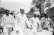 PM Modi pays tribute to former PM Rajiv Gandhi on birth anniversary