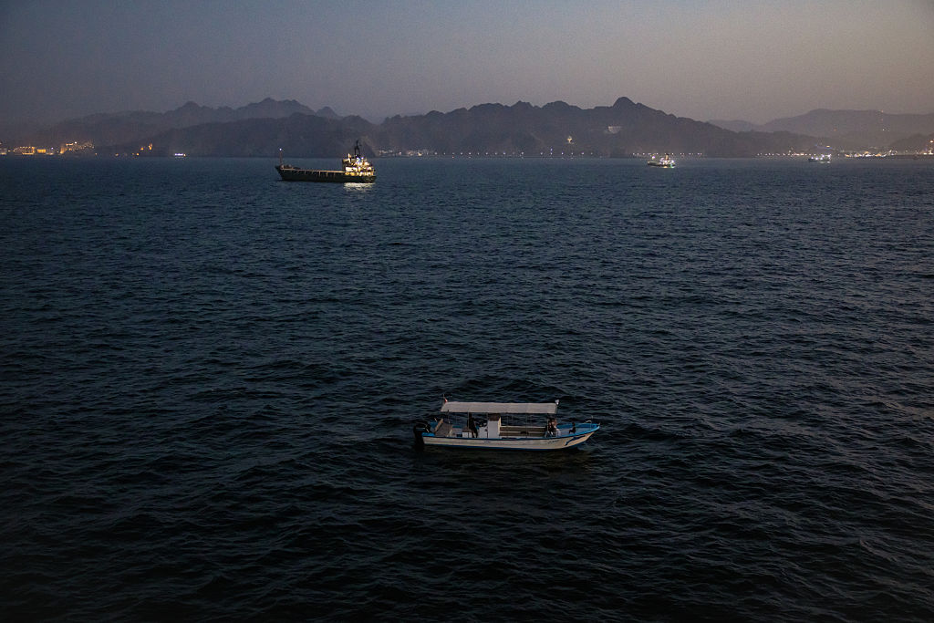 Oman says grounded tanker oil spill covers 400 square km