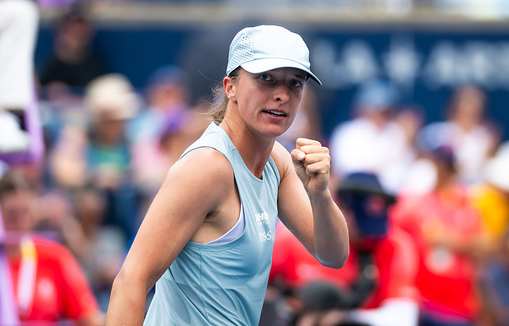 Swiatek reaches her first final of season at Canadian Open