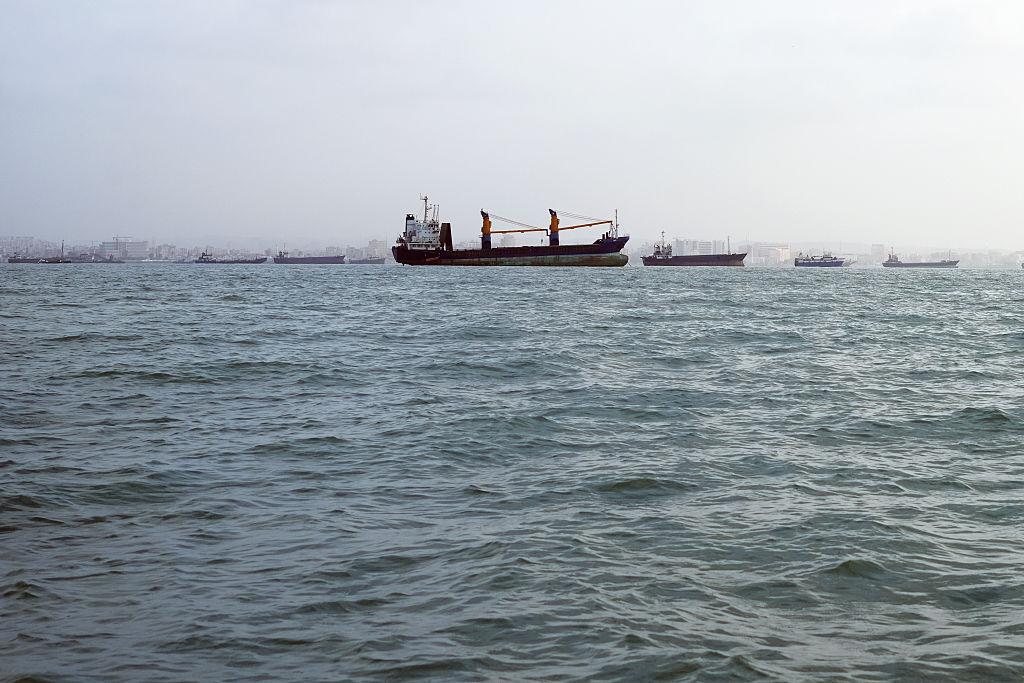 Shipping traffic via Strait of Hormuz slips below 10-day average, data shows