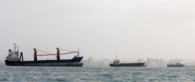 Hormuz shipping traffic capped amid competing claims from US and Iran