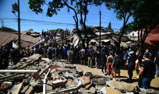 Colombia rescue efforts press on after quake, death toll expected to rise