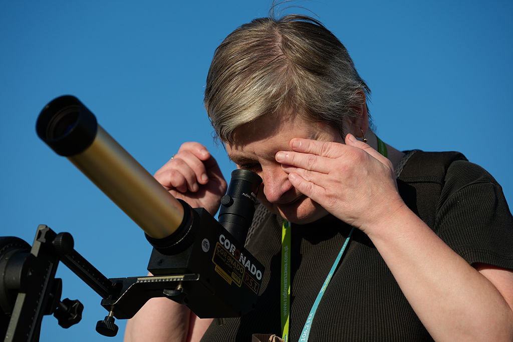 Poles Watch Partial Solar Eclipse In Warsaw