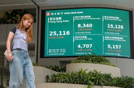 Asia shares fall on tech nerves; oil prices slip