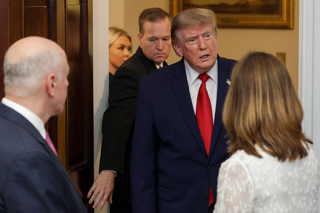 Trump warns of economic consequences for any country that supports Iran