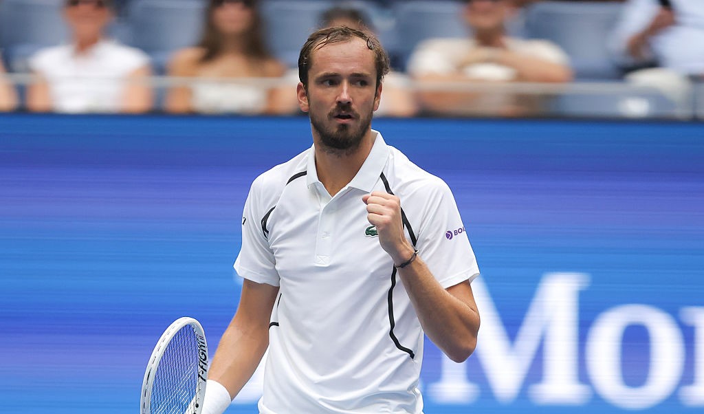 Former champion Medvedev, top American Pegula advance as US Open begins