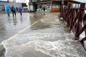 Typhoon Saudel makes landfalls on China's eastern coast, disrupts travel