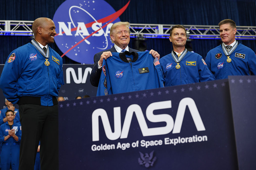 Trump presents Medal of Honor to Artemis II crew
