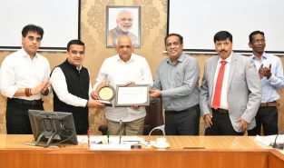Gujarat CM felicitates three govt hospitals for national organ donation awards